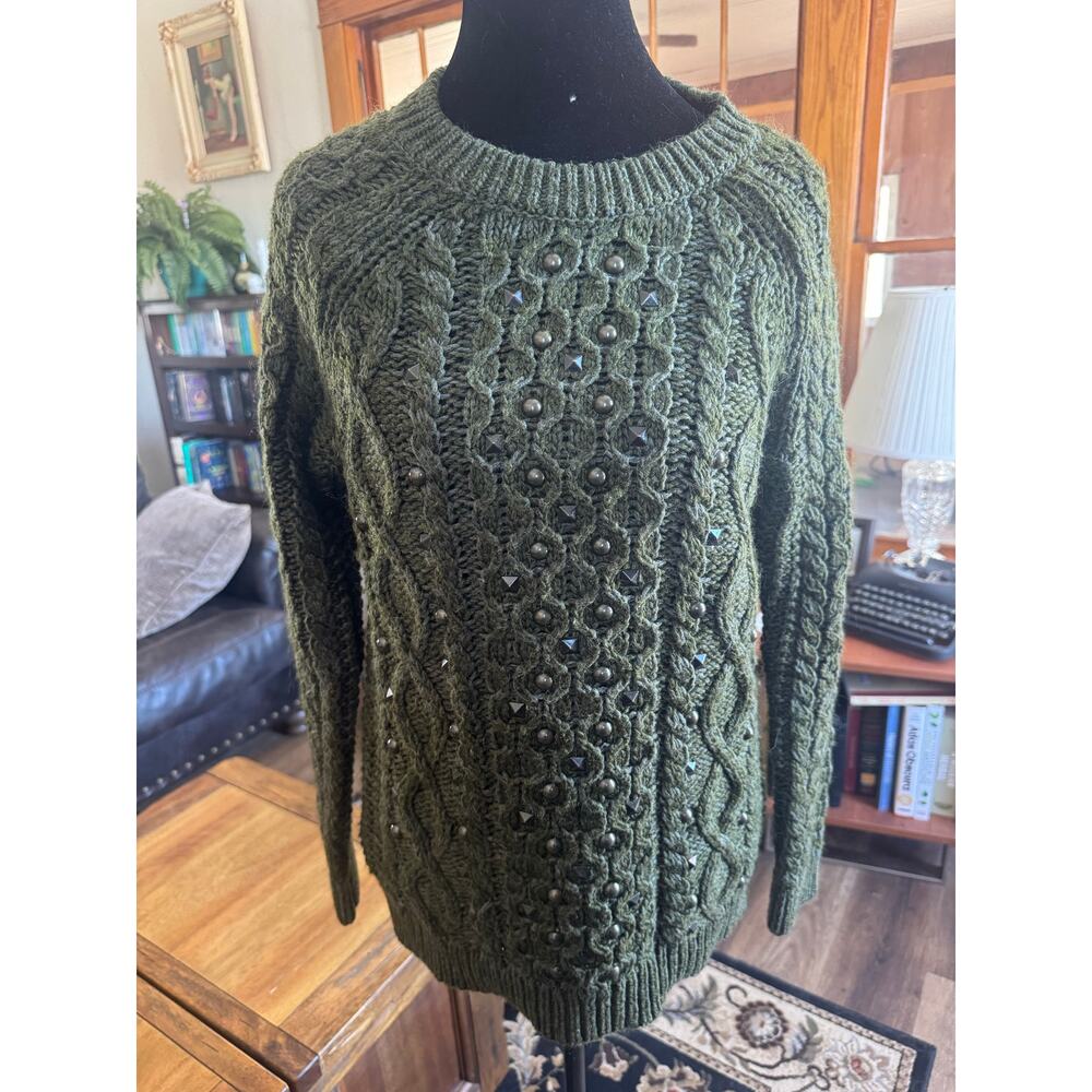 American Eagle Outfitters Green Studded Cable Knit Sweater Size Small